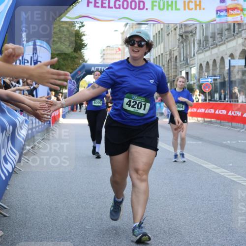 07.09.2025 - BARMER Alsterlauf Strokosch-Dieckow http://msf.ph/oto/8765248 07.09.2025 10:29:18 Ziel 2215, 2382, 3287, 5071 meine-sportfotos.de