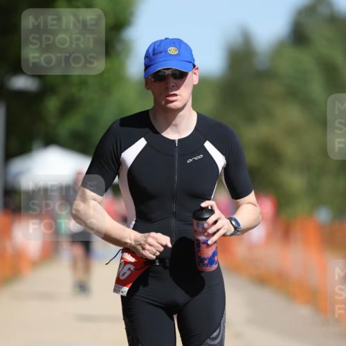 07.09.2025 - 19. Norderstedt Triathlon Michael Strokosch http://msf.ph/oto/8765249 07.09.2025 12:13:45 Laufen 287, 306, 748 meine-sportfotos.de