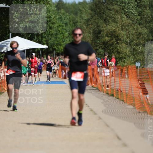 07.09.2025 - 19. Norderstedt Triathlon Michael Strokosch http://msf.ph/oto/8765256 07.09.2025 12:13:47 Laufen 287, 306, 748 meine-sportfotos.de