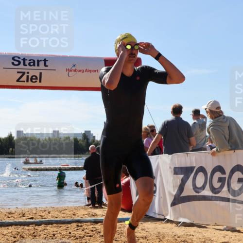 07.09.2025 - 19. Norderstedt Triathlon Luisa Fischer http://msf.ph/oto/8765261 07.09.2025 12:35:06 Schwimmen 242, 318, 339, 344, 350, 723, 1356 meine-sportfotos.de