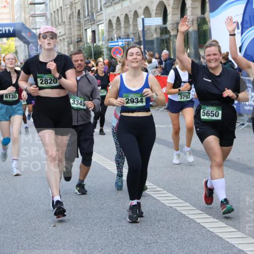07.09.2025 - BARMER Alsterlauf Strokosch-Dieckow http://msf.ph/oto/8765264 07.09.2025 10:11:57 Ziel 2128, 2226, 2942, 3302, 3444, 3445, 3446, 3471, 3990, 4101, 4413, 4518, 4519, 4561, 4694, 4829, 4899, 5492, 5630, 6199, 6200, 6310, 8170, 8181, 8182, 8228, 8229 meine-sportfotos.de