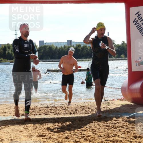 07.09.2025 - 19. Norderstedt Triathlon Luisa Fischer http://msf.ph/oto/8765273 07.09.2025 15:06:20 Schwimmen 436, 902, 903, 935, 945, 955, 1427, 1544 meine-sportfotos.de
