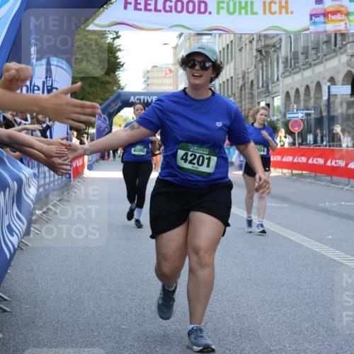 07.09.2025 - BARMER Alsterlauf Strokosch-Dieckow http://msf.ph/oto/8765280 07.09.2025 10:29:18 Ziel 2215, 2382, 3287, 5071 meine-sportfotos.de