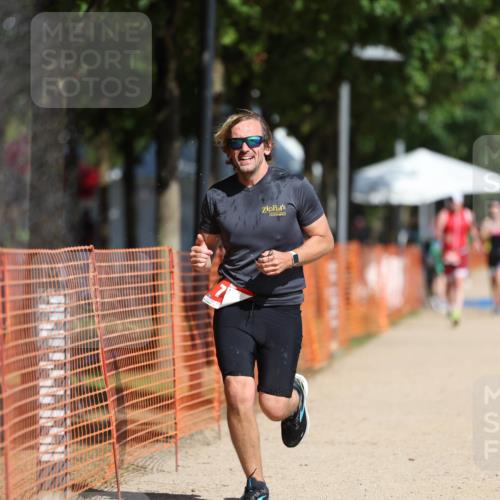07.09.2025 - 19. Norderstedt Triathlon Michael Strokosch http://msf.ph/oto/8765296 07.09.2025 12:13:51 Laufen 287, 748 meine-sportfotos.de