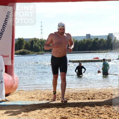07.09.2025 - 19. Norderstedt Triathlon Luisa Fischer http://msf.ph/oto/8765336 07.09.2025 15:06:26 Schwimmen 436, 902, 945, 955, 1427, 1544 meine-sportfotos.de