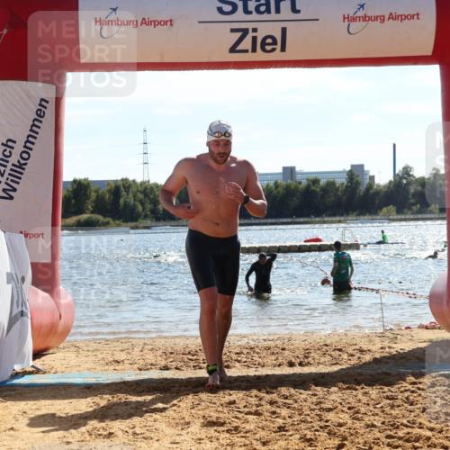 07.09.2025 - 19. Norderstedt Triathlon Luisa Fischer http://msf.ph/oto/8765341 07.09.2025 15:06:26 Schwimmen 436, 902, 945, 955, 1427, 1544 meine-sportfotos.de
