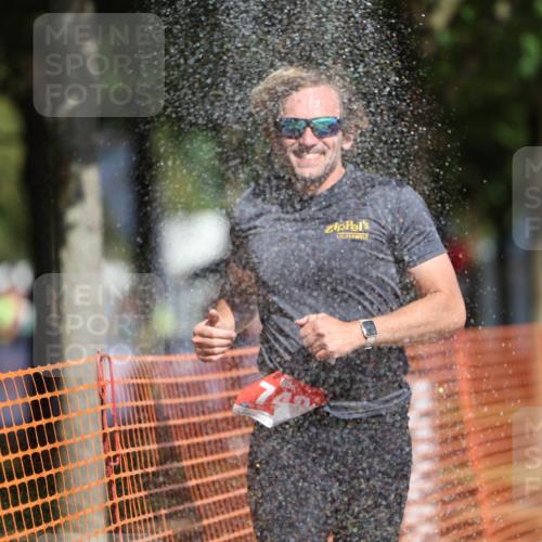 07.09.2025 - 19. Norderstedt Triathlon Michael Strokosch http://msf.ph/oto/8765344 07.09.2025 12:13:53 Laufen 287, 748 meine-sportfotos.de