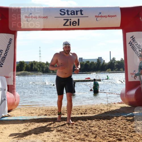 07.09.2025 - 19. Norderstedt Triathlon Luisa Fischer http://msf.ph/oto/8765352 07.09.2025 15:06:26 Schwimmen 436, 902, 945, 955, 1427, 1544 meine-sportfotos.de