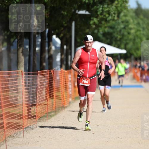 07.09.2025 - 19. Norderstedt Triathlon Michael Strokosch http://msf.ph/oto/8765376 07.09.2025 12:14:01 Laufen 704, 1334 meine-sportfotos.de