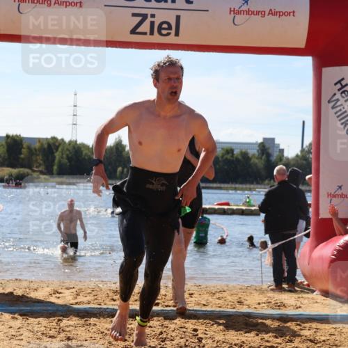 07.09.2025 - 19. Norderstedt Triathlon Luisa Fischer http://msf.ph/oto/8765382 07.09.2025 12:35:37 Schwimmen 317, 345, 747 meine-sportfotos.de