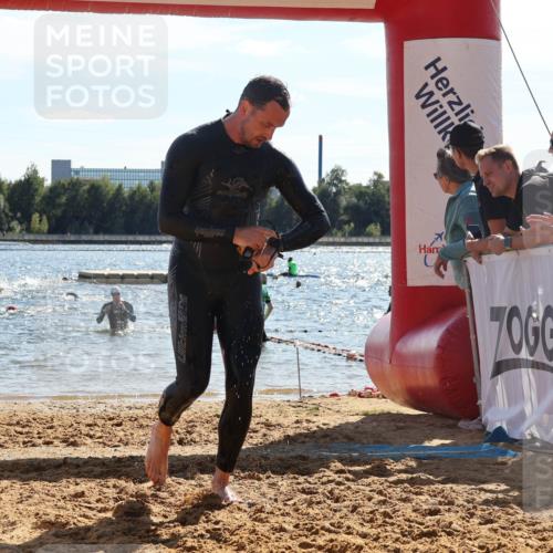 07.09.2025 - 19. Norderstedt Triathlon Luisa Fischer http://msf.ph/oto/8765386 07.09.2025 15:06:39 Schwimmen 866 meine-sportfotos.de