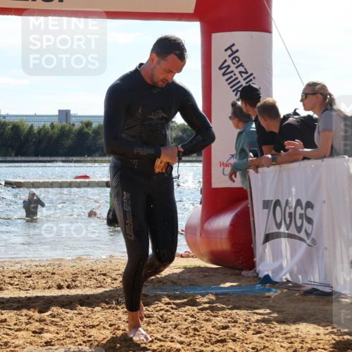 07.09.2025 - 19. Norderstedt Triathlon Luisa Fischer http://msf.ph/oto/8765392 07.09.2025 15:06:39 Schwimmen 866 meine-sportfotos.de
