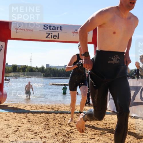 07.09.2025 - 19. Norderstedt Triathlon Luisa Fischer http://msf.ph/oto/8765399 07.09.2025 12:35:38 Schwimmen 317, 345, 348, 747 meine-sportfotos.de