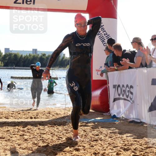 07.09.2025 - 19. Norderstedt Triathlon Luisa Fischer http://msf.ph/oto/8765465 07.09.2025 15:07:07 Schwimmen 933, 1419, 1432, 1473 meine-sportfotos.de