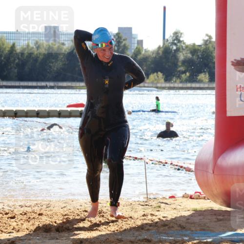 07.09.2025 - 19. Norderstedt Triathlon Luisa Fischer http://msf.ph/oto/8765479 07.09.2025 15:07:09 Schwimmen 933, 1419, 1432, 1473 meine-sportfotos.de
