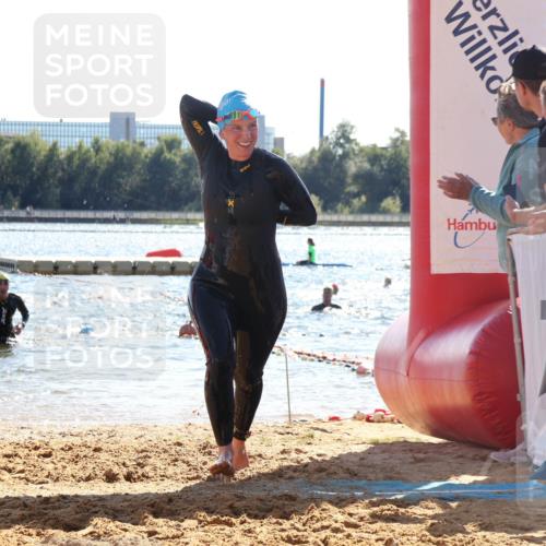 07.09.2025 - 19. Norderstedt Triathlon Luisa Fischer http://msf.ph/oto/8765483 07.09.2025 15:07:09 Schwimmen 933, 1419, 1432, 1473 meine-sportfotos.de