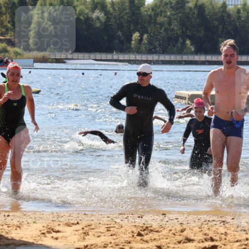 07.09.2025 - 19. Norderstedt Triathlon Luisa Fischer http://msf.ph/oto/8765488 07.09.2025 12:36:19 Schwimmen 235, 264, 1353 meine-sportfotos.de