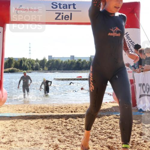 07.09.2025 - 19. Norderstedt Triathlon Luisa Fischer http://msf.ph/oto/8765538 07.09.2025 15:07:13 Schwimmen 910, 933, 1419, 1432 meine-sportfotos.de