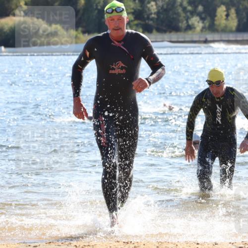 07.09.2025 - 19. Norderstedt Triathlon Luisa Fischer http://msf.ph/oto/8765541 07.09.2025 15:07:14 Schwimmen 910, 933, 1419, 1432 meine-sportfotos.de