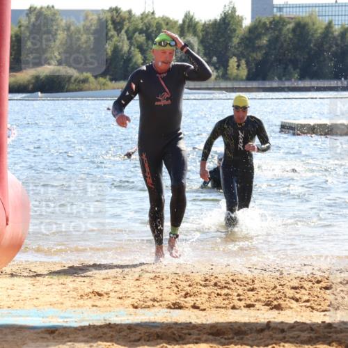 07.09.2025 - 19. Norderstedt Triathlon Luisa Fischer http://msf.ph/oto/8765553 07.09.2025 15:07:15 Schwimmen 910, 933, 1419, 1432 meine-sportfotos.de