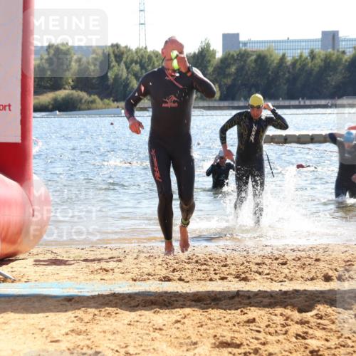 07.09.2025 - 19. Norderstedt Triathlon Luisa Fischer http://msf.ph/oto/8765569 07.09.2025 15:07:17 Schwimmen 910, 933, 1417, 1419, 1432 meine-sportfotos.de