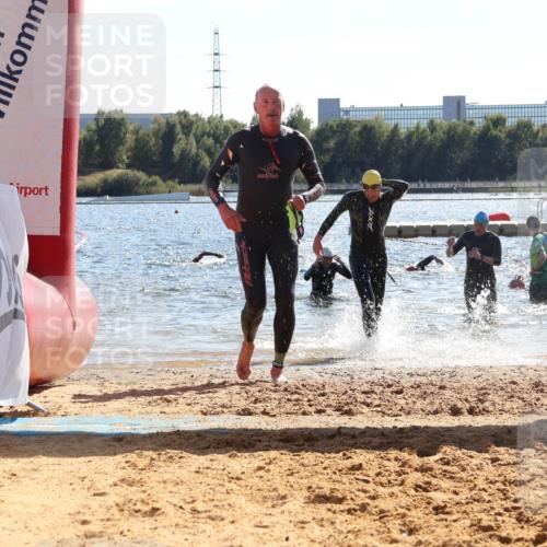 07.09.2025 - 19. Norderstedt Triathlon Luisa Fischer http://msf.ph/oto/8765572 07.09.2025 15:07:17 Schwimmen 910, 933, 1417, 1419, 1432 meine-sportfotos.de