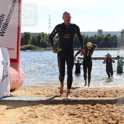 07.09.2025 - 19. Norderstedt Triathlon Luisa Fischer http://msf.ph/oto/8765583 07.09.2025 15:07:18 Schwimmen 910, 933, 1417, 1432 meine-sportfotos.de