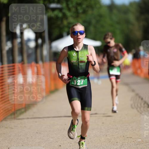 07.09.2025 - 19. Norderstedt Triathlon Michael Strokosch http://msf.ph/oto/8765596 07.09.2025 10:49:13 Laufen 74, 79, 127 meine-sportfotos.de