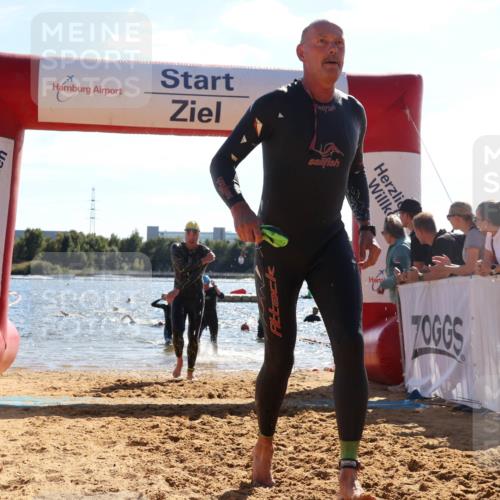 07.09.2025 - 19. Norderstedt Triathlon Luisa Fischer http://msf.ph/oto/8765604 07.09.2025 15:07:20 Schwimmen 910, 915, 933, 1417, 1432 meine-sportfotos.de