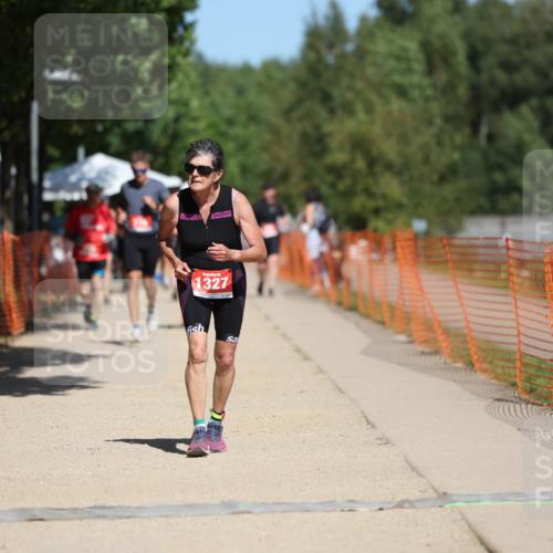 07.09.2025 - 19. Norderstedt Triathlon Michael Strokosch http://msf.ph/oto/8765606 07.09.2025 12:59:34 Laufen 776, 1327 meine-sportfotos.de
