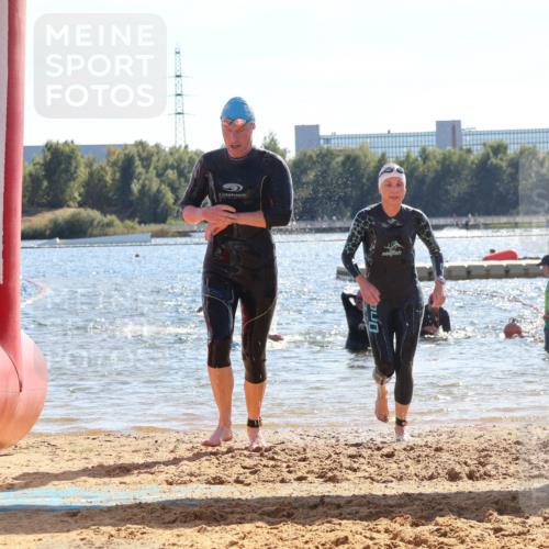 07.09.2025 - 19. Norderstedt Triathlon Luisa Fischer http://msf.ph/oto/8765641 07.09.2025 15:07:25 Schwimmen 910, 915, 954, 1417 meine-sportfotos.de
