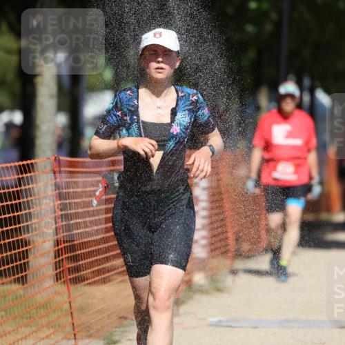 07.09.2025 - 19. Norderstedt Triathlon Michael Strokosch http://msf.ph/oto/8765644 07.09.2025 12:59:44 Laufen 214, 696, 776, 830, 1213, 1343 meine-sportfotos.de