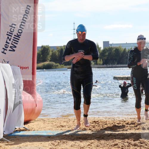 07.09.2025 - 19. Norderstedt Triathlon Luisa Fischer http://msf.ph/oto/8765652 07.09.2025 15:07:26 Schwimmen 910, 915, 954, 1417 meine-sportfotos.de