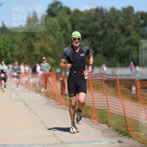 07.09.2025 - 19. Norderstedt Triathlon Michael Strokosch http://msf.ph/oto/8765654 07.09.2025 13:21:04 Laufen 209, 311, 759 meine-sportfotos.de