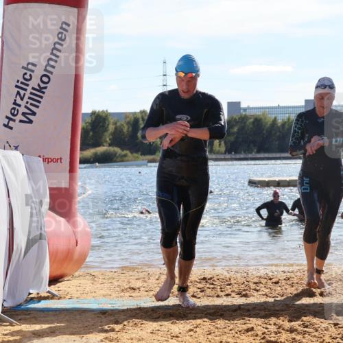 07.09.2025 - 19. Norderstedt Triathlon Luisa Fischer http://msf.ph/oto/8765655 07.09.2025 15:07:27 Schwimmen 910, 915, 954, 1417 meine-sportfotos.de