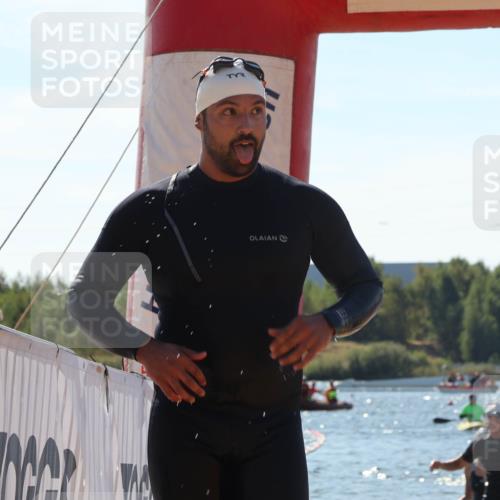 07.09.2025 - 19. Norderstedt Triathlon Luisa Fischer http://msf.ph/oto/8765661 07.09.2025 12:36:39 Schwimmen 193, 206, 324, 332 meine-sportfotos.de