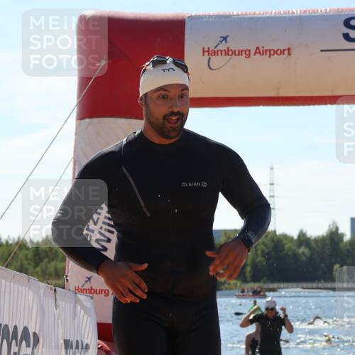 07.09.2025 - 19. Norderstedt Triathlon Luisa Fischer http://msf.ph/oto/8765670 07.09.2025 12:36:40 Schwimmen 193, 206, 324, 332 meine-sportfotos.de