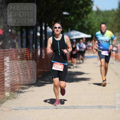 07.09.2025 - 19. Norderstedt Triathlon Michael Strokosch http://msf.ph/oto/8765701 07.09.2025 13:21:06 Laufen 209, 311, 759 meine-sportfotos.de