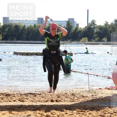 07.09.2025 - 19. Norderstedt Triathlon Luisa Fischer http://msf.ph/oto/8765704 07.09.2025 15:07:39 Schwimmen 936, 954, 1512, 1547 meine-sportfotos.de