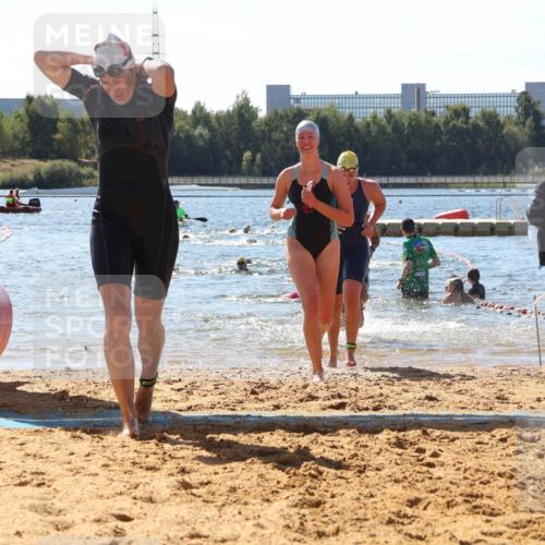 07.09.2025 - 19. Norderstedt Triathlon Luisa Fischer http://msf.ph/oto/8765732 07.09.2025 12:36:47 Schwimmen 193, 206, 270, 323, 329, 330, 332 meine-sportfotos.de