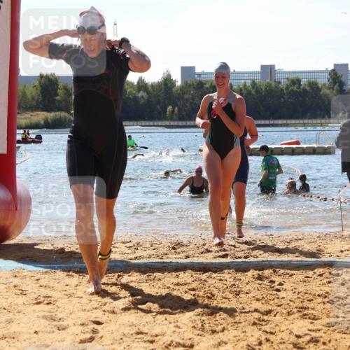 07.09.2025 - 19. Norderstedt Triathlon Luisa Fischer http://msf.ph/oto/8765740 07.09.2025 12:36:47 Schwimmen 193, 206, 270, 323, 329, 330, 332 meine-sportfotos.de