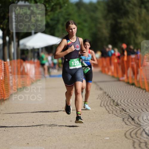 07.09.2025 - 19. Norderstedt Triathlon Michael Strokosch http://msf.ph/oto/8765744 07.09.2025 10:49:20 Laufen 79, 111, 120 meine-sportfotos.de
