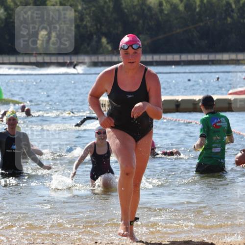 07.09.2025 - 19. Norderstedt Triathlon Luisa Fischer http://msf.ph/oto/8765785 07.09.2025 12:36:54 Schwimmen 270, 321, 323, 329, 330 meine-sportfotos.de