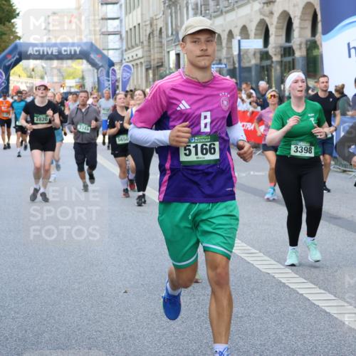07.09.2025 - BARMER Alsterlauf Strokosch-Dieckow http://msf.ph/oto/8765802 07.09.2025 10:11:54 Ziel 2128, 2200, 2331, 2942, 2995, 3302, 3444, 3445, 3446, 3471, 3990, 4101, 4413, 4518, 4519, 4561, 4694, 4829, 4899, 5410, 5492, 5630, 5638, 6126, 6199, 6200, 6310, 6323, 8181, 8182, 8228, 8229, 8498 meine-sportfotos.de