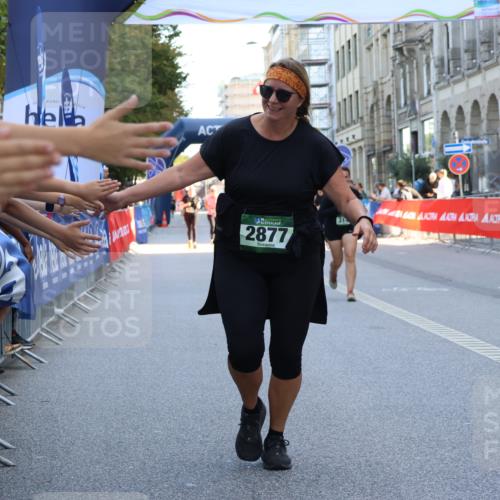 07.09.2025 - BARMER Alsterlauf Strokosch-Dieckow http://msf.ph/oto/8765806 07.09.2025 10:29:32 Ziel 3950 meine-sportfotos.de