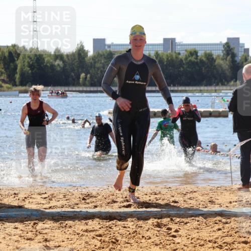 07.09.2025 - 19. Norderstedt Triathlon Luisa Fischer http://msf.ph/oto/8765880 07.09.2025 12:37:04 Schwimmen 313, 321, 333, 343, 804 meine-sportfotos.de