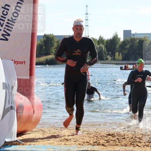 07.09.2025 - 19. Norderstedt Triathlon Luisa Fischer http://msf.ph/oto/8765884 07.09.2025 15:08:47 Schwimmen 894, 1454, 1472, 1479 meine-sportfotos.de