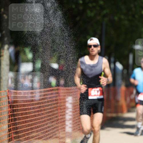 07.09.2025 - 19. Norderstedt Triathlon Michael Strokosch http://msf.ph/oto/8765892 07.09.2025 12:59:58 Laufen 757, 847, 1230, 1235, 1263, 1370 meine-sportfotos.de