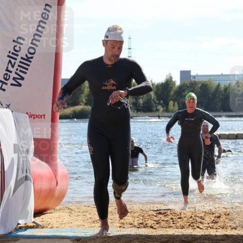 07.09.2025 - 19. Norderstedt Triathlon Luisa Fischer http://msf.ph/oto/8765898 07.09.2025 15:08:48 Schwimmen 894, 918, 1454, 1472, 1479 meine-sportfotos.de