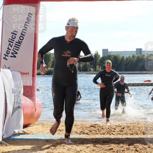 07.09.2025 - 19. Norderstedt Triathlon Luisa Fischer http://msf.ph/oto/8765905 07.09.2025 15:08:48 Schwimmen 894, 918, 1454, 1472, 1479 meine-sportfotos.de